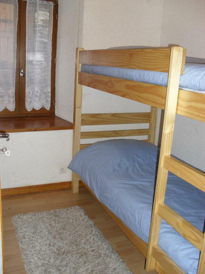 Location Appartement 6 Personnes Génos Exterior foto